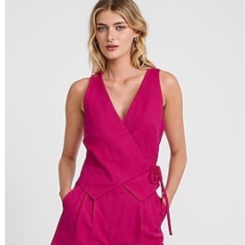Express Women's High Waist Shorts and vest outfit- Pink